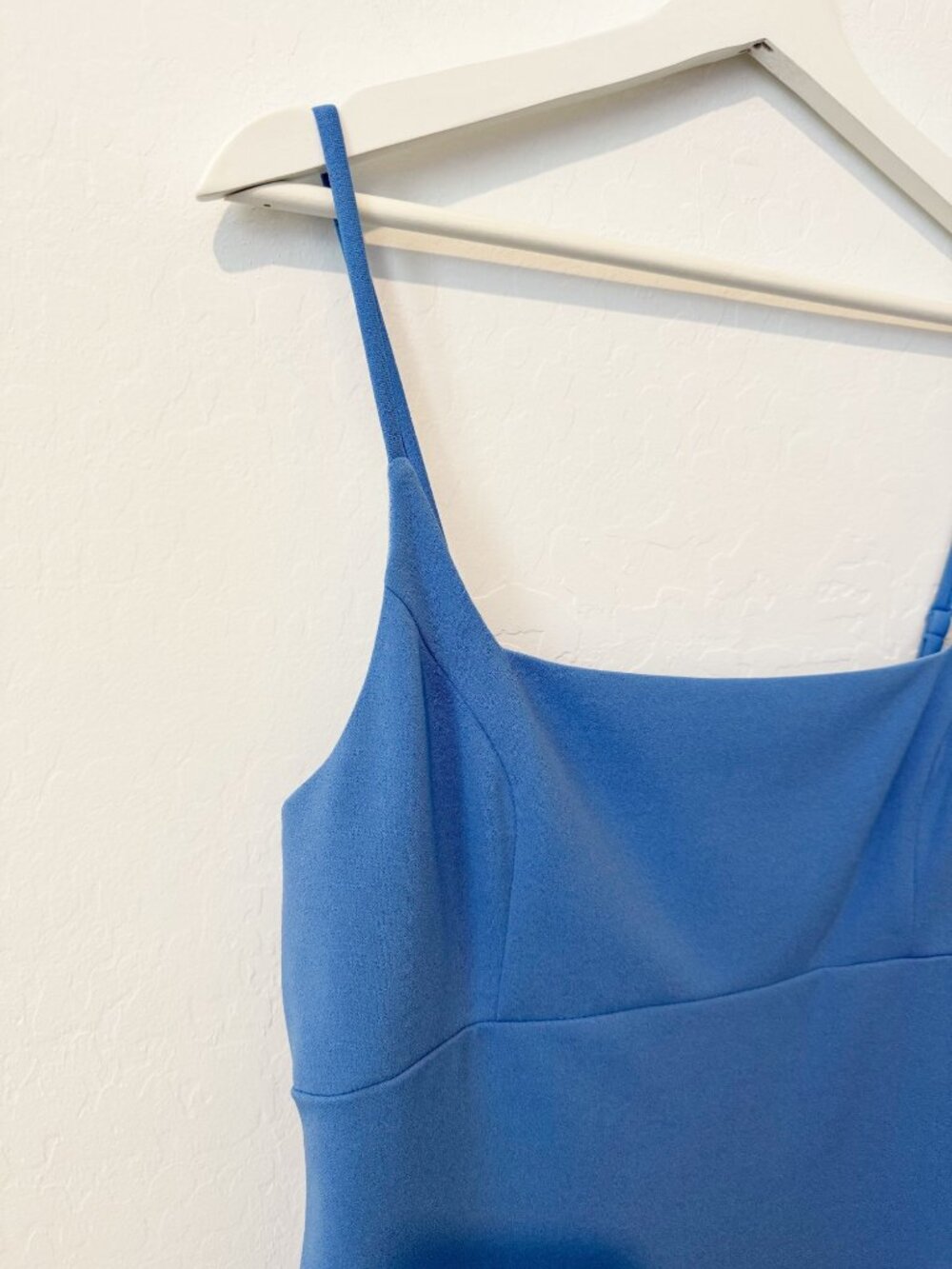 Bebe Ruffle Hem Dress Size Large Wedgewood Blue Square Neck Pastel Cocktail Glam - Picture 5 of 12